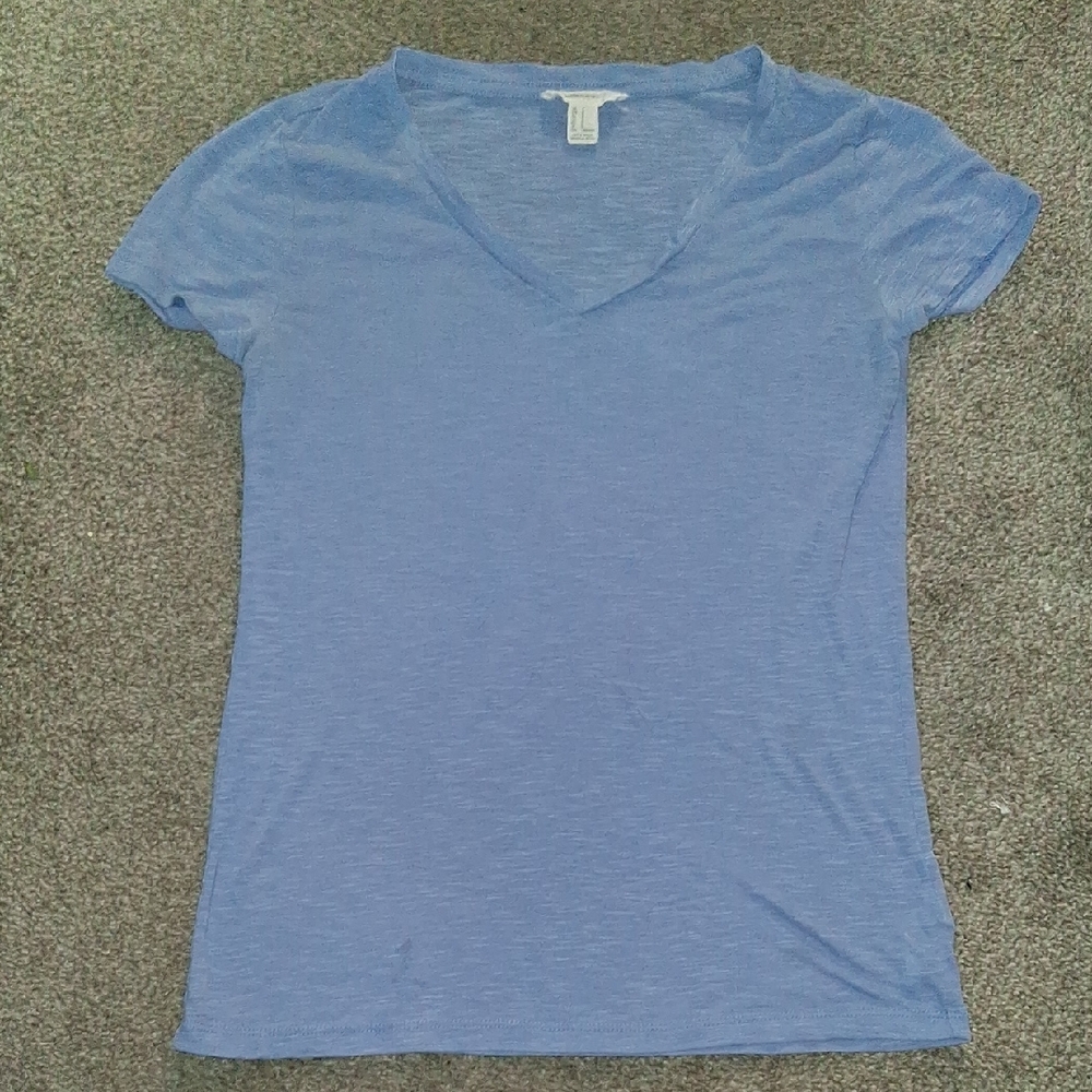 Forever 21 Light Blue V-Neck Short Sleeve Tee